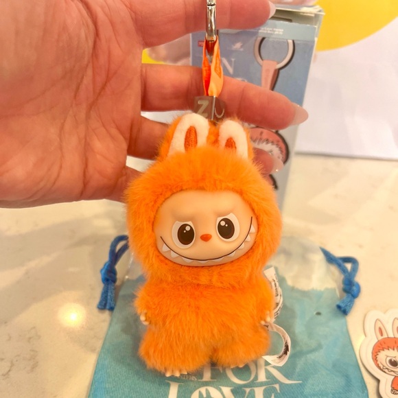 Labubu - Pin for Love - Z - Picture 5 of 7